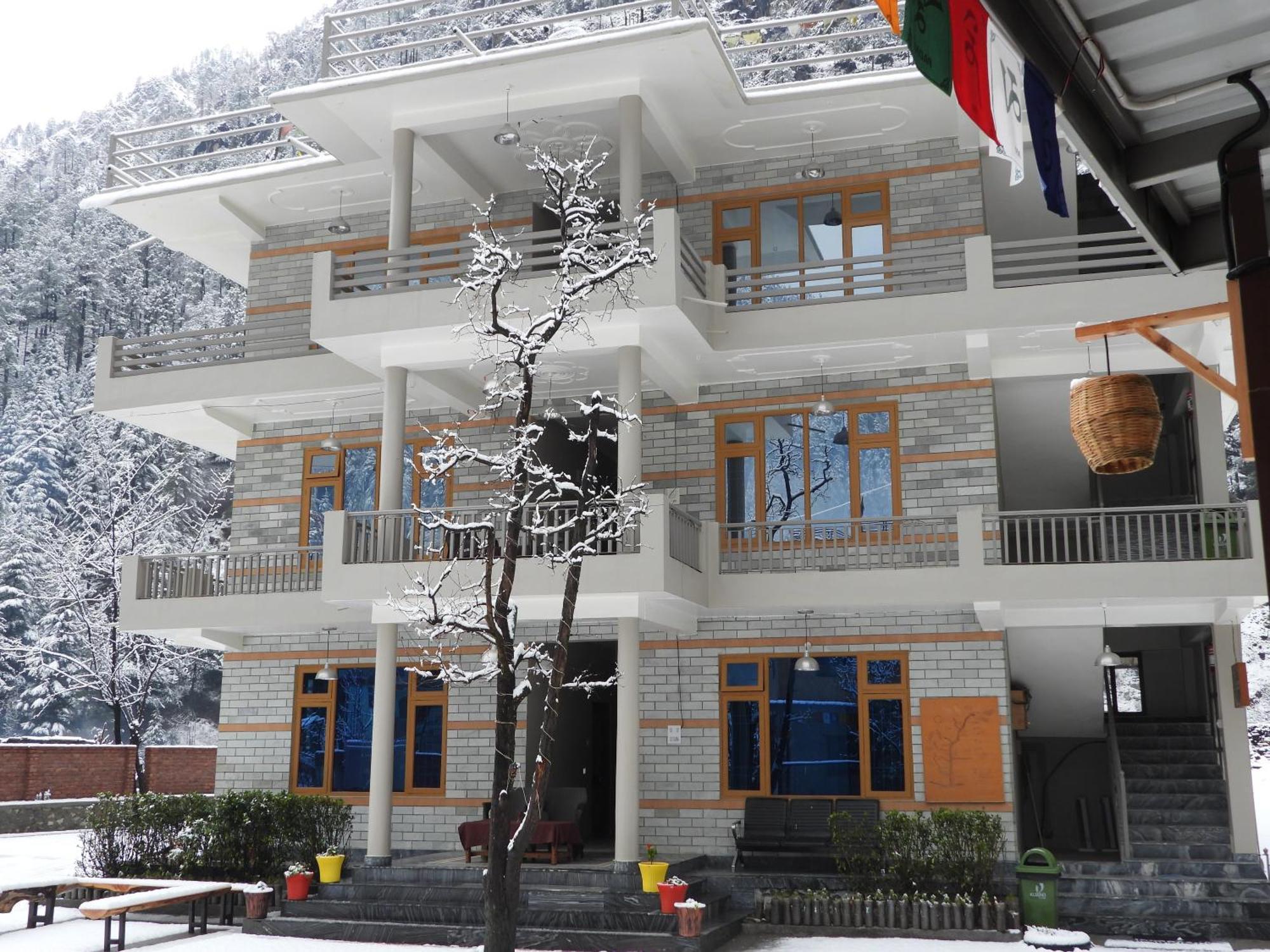 The Royal Orchard Kasol Hotel Eksteriør billede